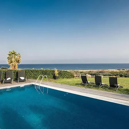 Fig Tree Bay Frontline,luxury 4bdr Sea-front With Pool And Amazing Views Villa